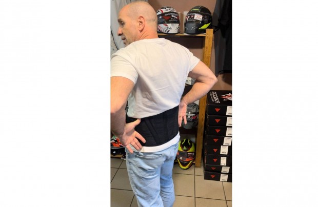 Új ! Német Modeka vesemelegítő anatómiai támaszokkal