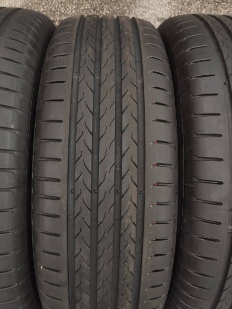 Új / demo 215/60 18 Continental nyári gumi r18 " dot24