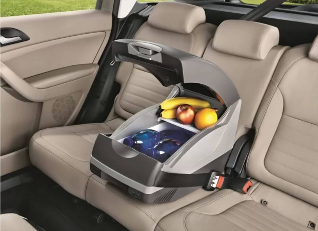 �j / gy�ri Skoda Superb �s Octavia / 12V aut�s h�t�t�ska / h�t�l�da