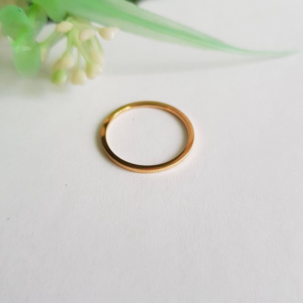 Új, aranyszínű karikagyűrű - USA 5 / EU 49 / 15,5mm