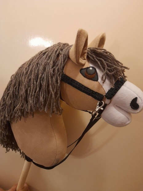 j (barna) Hobby Horse (vesszparipa) elad