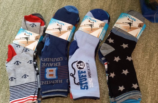Új, bontatlan 3 darabos gyerekzokni 22-25, 30-35, 35-40 1400 Minden cs