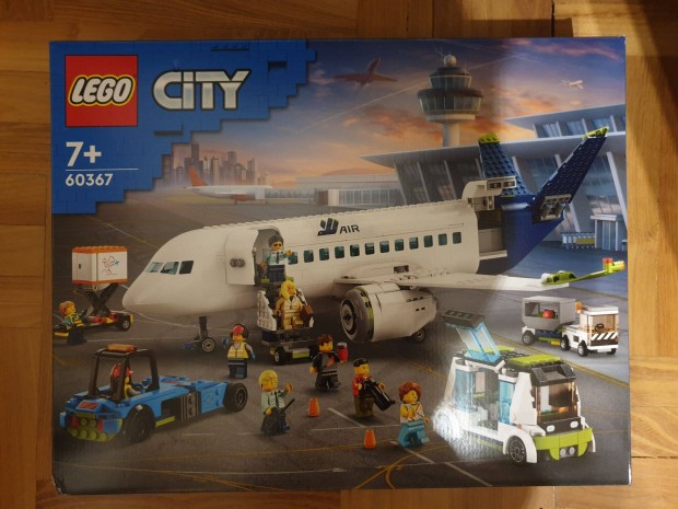 j, bontatlan Lego City 60367 Utasszllt replgp