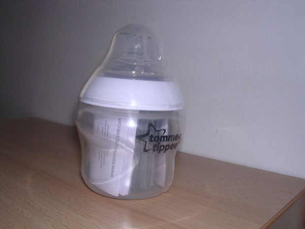 j, bontatlan csomagolsban tommee tippee cumisveg 150 ml jszltt