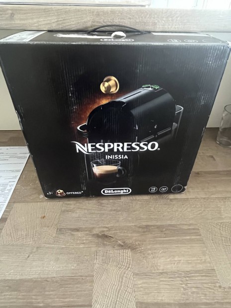 j, fekete Nespresso Inissia kvfz 2026-ig garancival