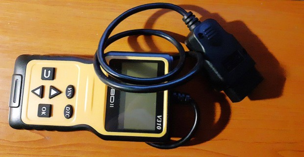 �j, soha nem haszn�lt Autodiagnosztikai m�szer eredeti csomagol�sban