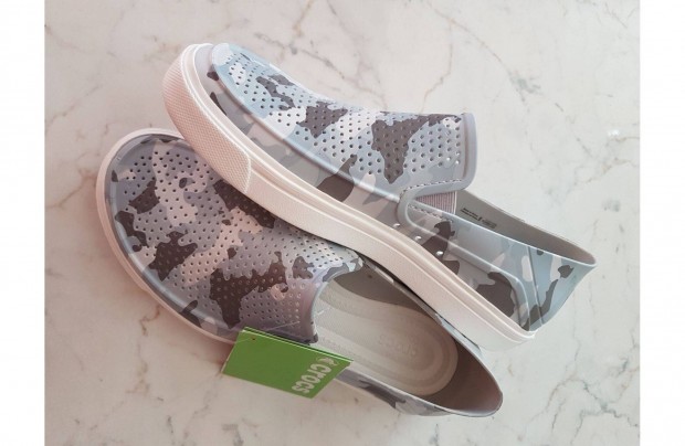 Új "terep" mintás Crocs slip-on gumicipő 41 méret