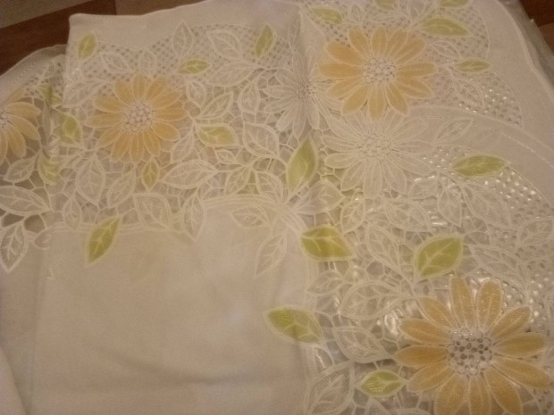 Új abrosz asztalterítő 130x180cm nejlon letörölhető