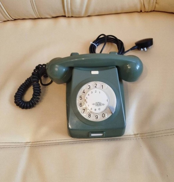 Új állapotú, de régi , retro , vezetékes , tárcsás , zöld telefon