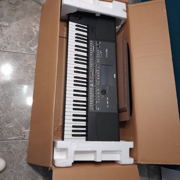 j llapot korg pa 600 szintetiztor 