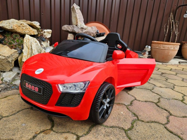�j audi gyerek elektromos aut� t�vir�ny�t� 2,4 GHz-es sz�l�i t�vir�ny