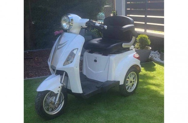 j bemutat darab Z-Tech elektromos moped robog rokkantkocsi