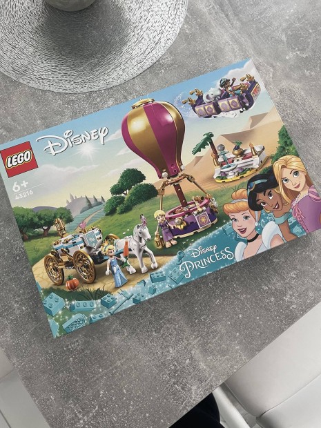 Új bontatlan LEGO Disney 43216 készlet Elvarázsolt hercegnőutazás
