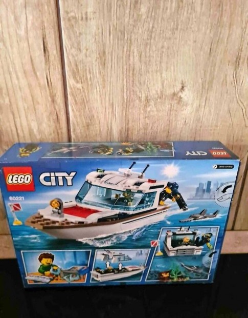 Új bontatlan Lego City buvár yacht hajo 60221 