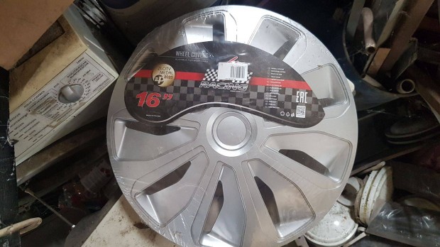 j bontatlan dsztrcsa 16" 4db szrke van elad