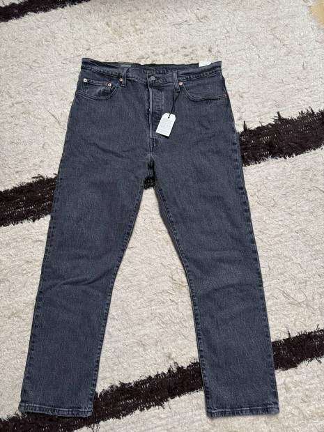 j,cmks Levi's farmer  34/28