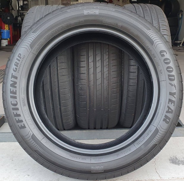 j/dem Goodyear Efficientgrip 215/55 R17 nyri gumi 4db 2024. /G333