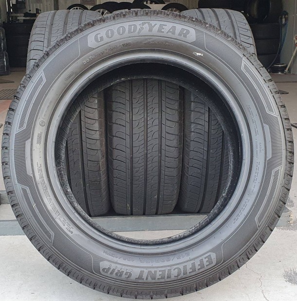 j/dem Goodyear Efficientgrip Cargo 215/60 R17C nyri gumi 4db /G347