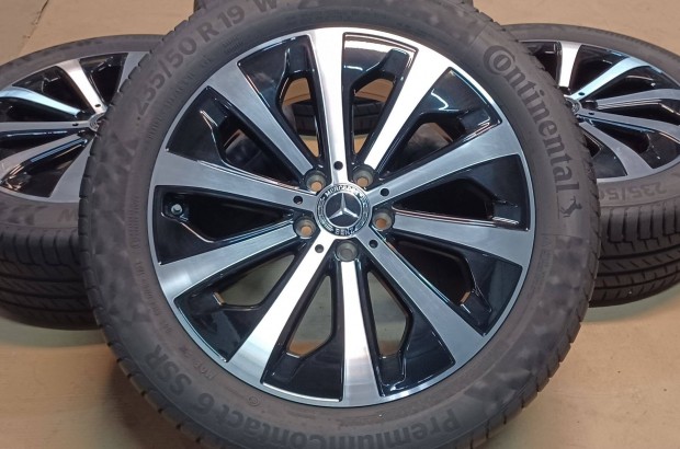 Új/demó Mercedes W247 GLA GLB 5x112 7,5x19 235/50 R19 nyári gumikkal