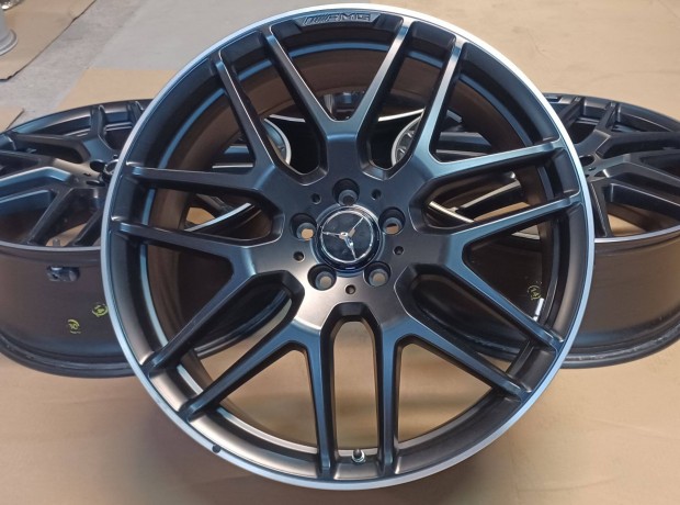 j/dem Mercedes W247 GLA GLB AMG alufelnik 5x112 8,5x21 ET51 4db