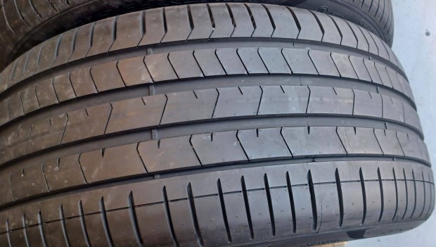 Új/demó Pirelli Pzero Elect T1 275/35 R21 nyári gumik 4db