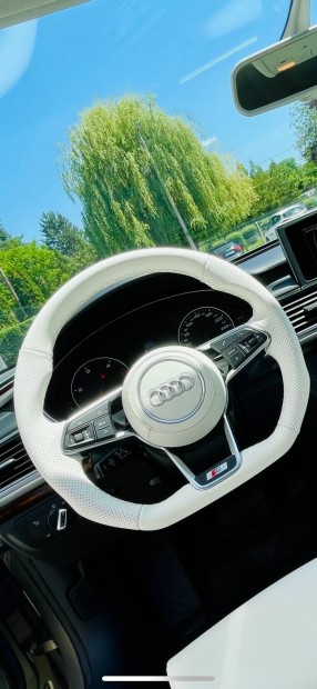 j egyedi Audi S-line sportkormny
