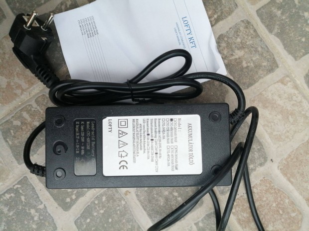 Új elektromos kerékpár töltő lofty 48V ólomsavas