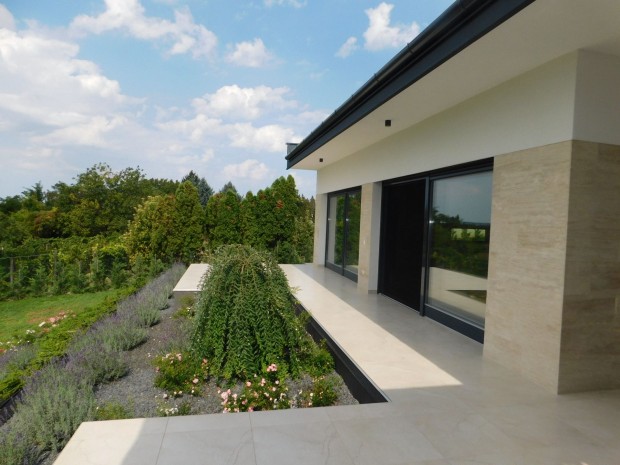 �j �p�t�s� csal�di h�z elad�!