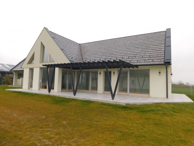 �j �p�t�s� csal�di h�z elad�!