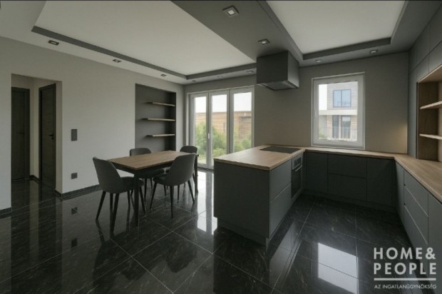 �j �p�t�s� h�z, Szeged!