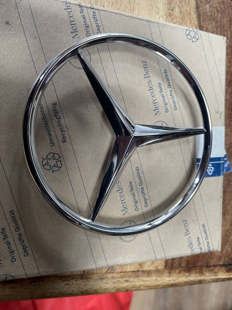 Új eredeti gyári Mercedes-Benz embléma (csillag) - B,C,G stb osztály
