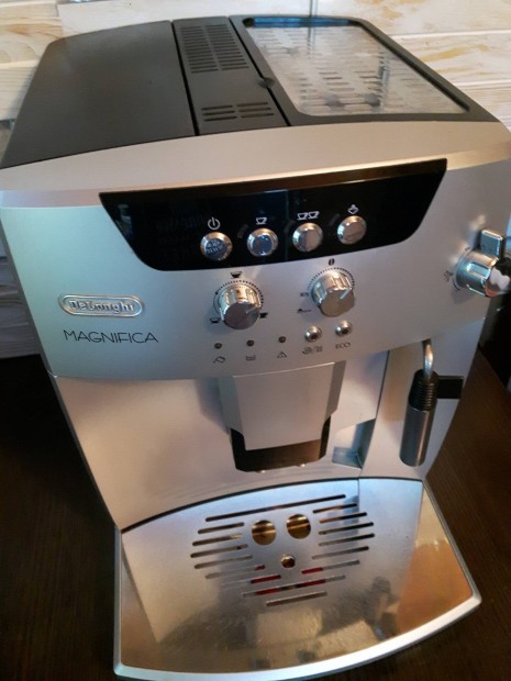 Új fajta Delonghi Eco Magnifica automata darálós kávéfőző