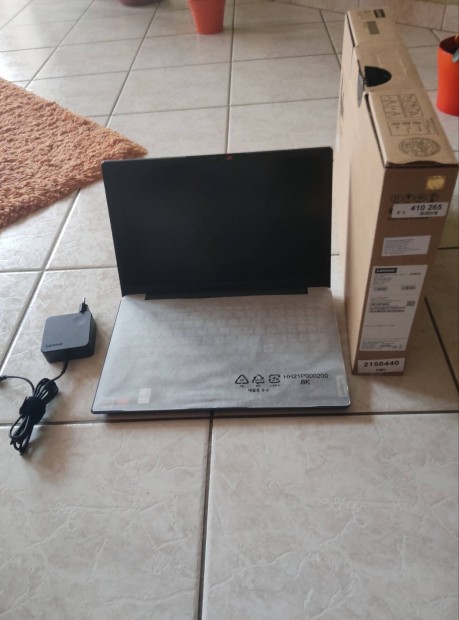 j flis laptop. Lenovo Ideapad 3 laptop AMD 7.5700u.8magos proci 