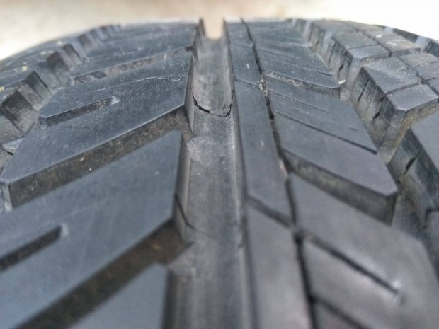 Új gumi abroncs felnivel 185/65 R14 Michelin Energy