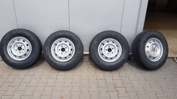 j gyri Fiat Ducato 16 acl felni j nyri gumi 225/75R16 C CP 2024