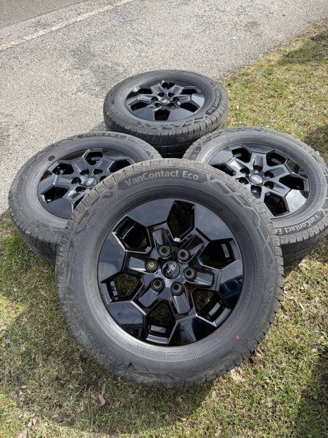 Új gyári Ford Transit 235/65R16C nyáriszett eladó