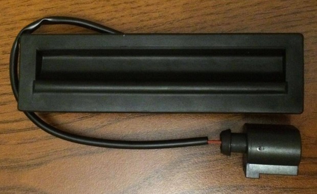 �j gy�ri Passat B5.5 csomagt�rajt� kilincs mikrokapcsol�val 3B9827566D