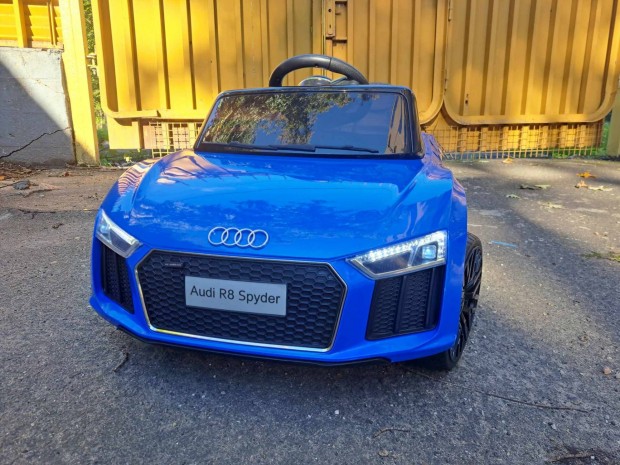 j gyerek elektromos Audi R8