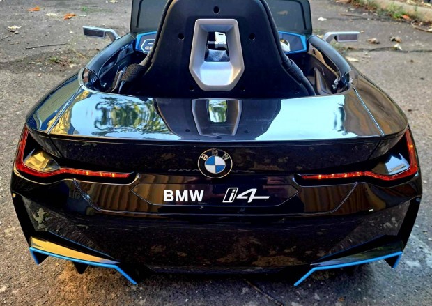 j gyerek elektromos BMW I4