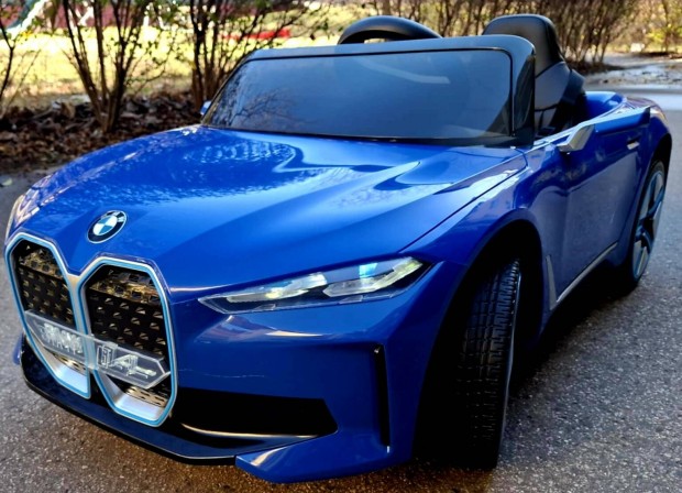 Uj gyerek elektromos BMW i4
