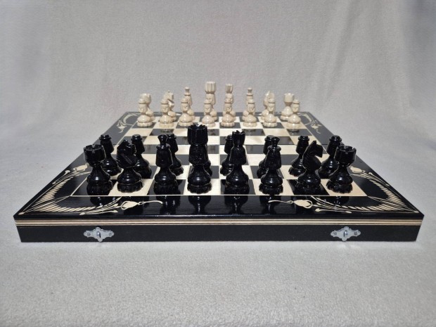 j gynyr faragott sszecsukhat fa sakk kszlet backgammon jtk