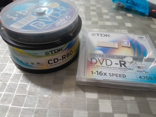 Új írható DVD és CD lemezek 23 db összesen g