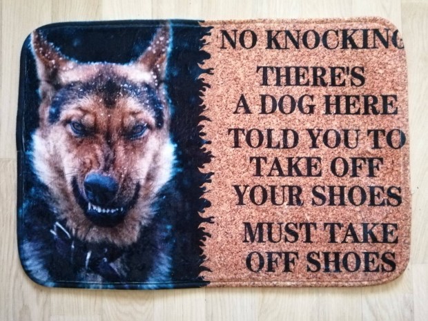 �j kis sz�nyeg l�bt�rl�