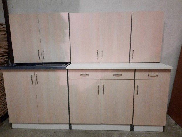 Új konyhabútor áron alul, akár bontva is (Ad176)