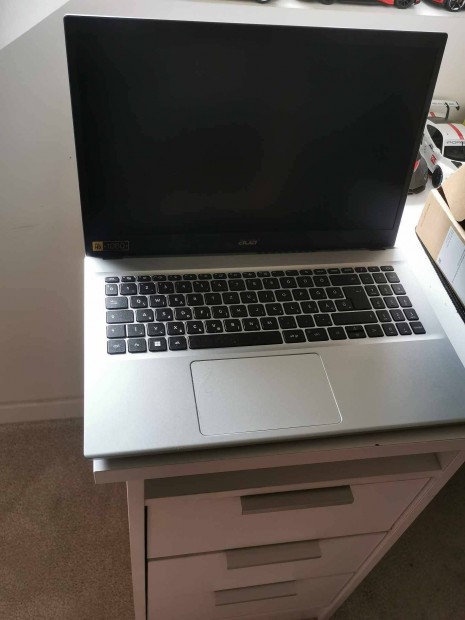 j laptop kihasznlatlansg miatt elad 