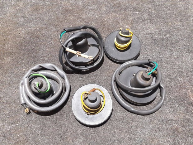 �j lengyel l�mpa alkatr�szek egyben elad� Zuk / Nysa / Trabant