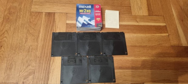 j maxell 1.44 MB-s floppy lemez 