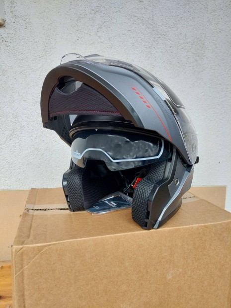 �j motoros buk�sisak M �s L m�retben