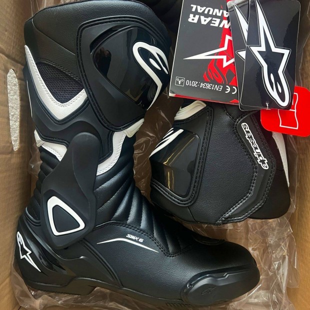 j motoros csizma Alpinestars Smx-6 V2 BW 41