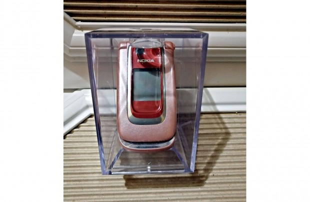 j nem hasznlt Nokia 6130 dupla kijelzs pink telefon tltvel